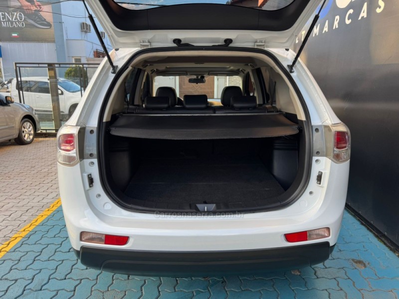 OUTLANDER 2.0 16V GASOLINA 4P AUTOMÁTICO - 2014 - ESTâNCIA VELHA
