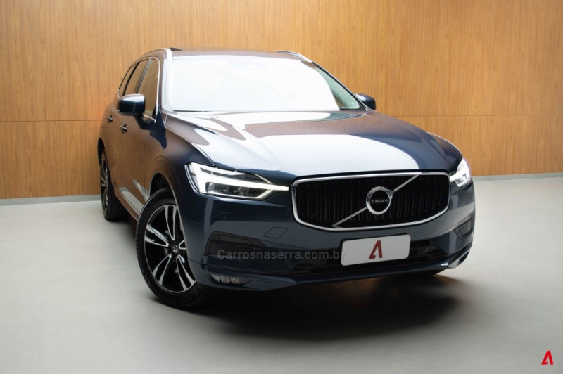 XC60 2.0 D5 MOMENTUM AWD DIESEL 4P AUTOMÁTICO - 2020 - GARIBALDI