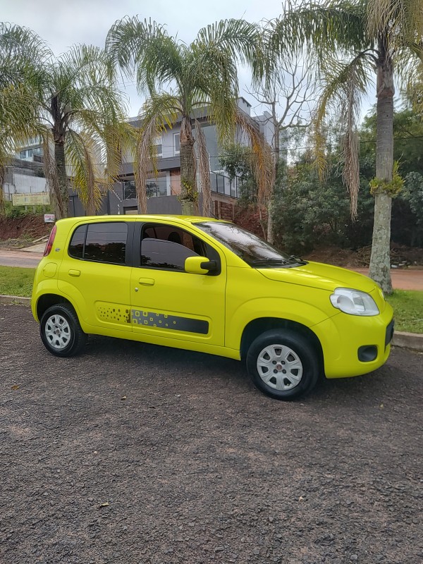 UNO 1.0 EVO VIVACE 8V FLEX 4P MANUAL - 2012 - CAMPO BOM