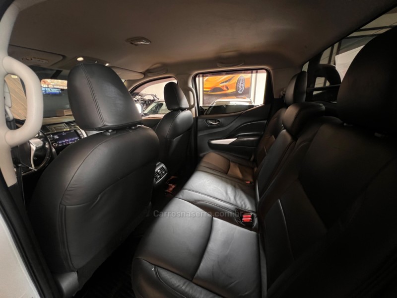 FRONTIER 2.3 ATTACK 4X4 CD BI-TURBO DIESEL 4P AUTOMÁTICO - 2021 - CAMPO BOM