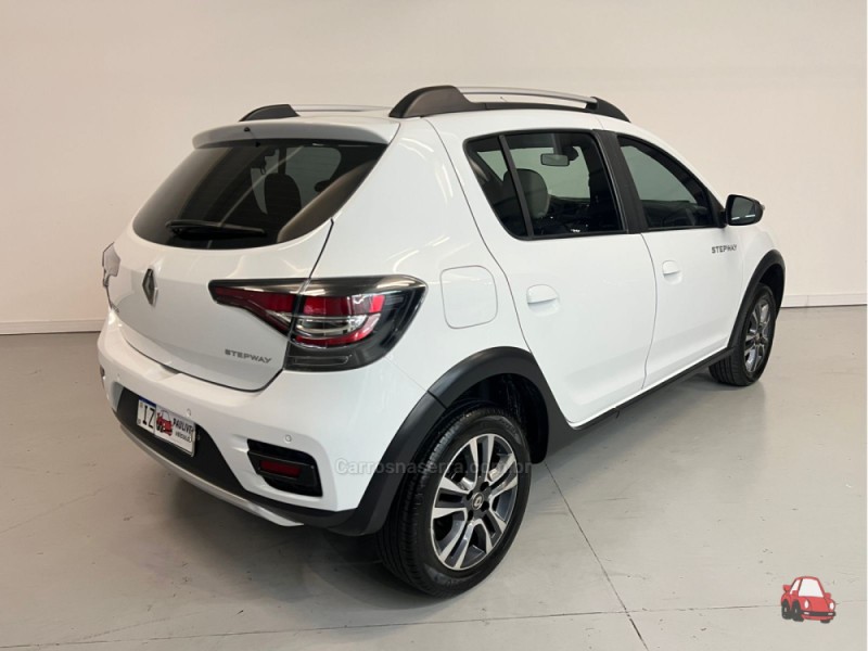 SANDERO 1.6 STEPWAY ICONIC X-TRONIC 16V FLEX 4P AUTOMÁTICO - 2020 - CAXIAS DO SUL