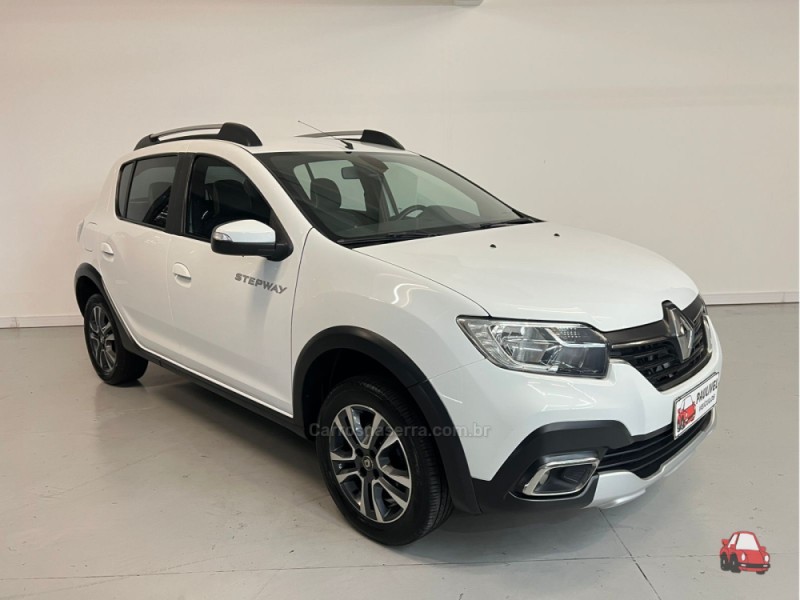 SANDERO 1.6 STEPWAY ICONIC X-TRONIC 16V FLEX 4P AUTOMÁTICO - 2020 - CAXIAS DO SUL