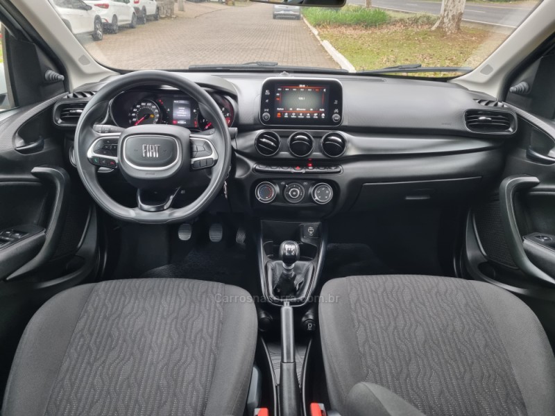 CRONOS 1.3 DRIVE 8V FLEX 4P MANUAL - 2023 - DOIS IRMãOS