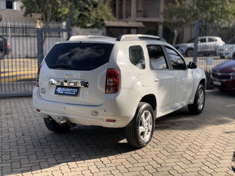 DUSTER 1.6 DYNAMIQUE 4X2 16V FLEX 4P MANUAL - 2015 - BENTO GONçALVES