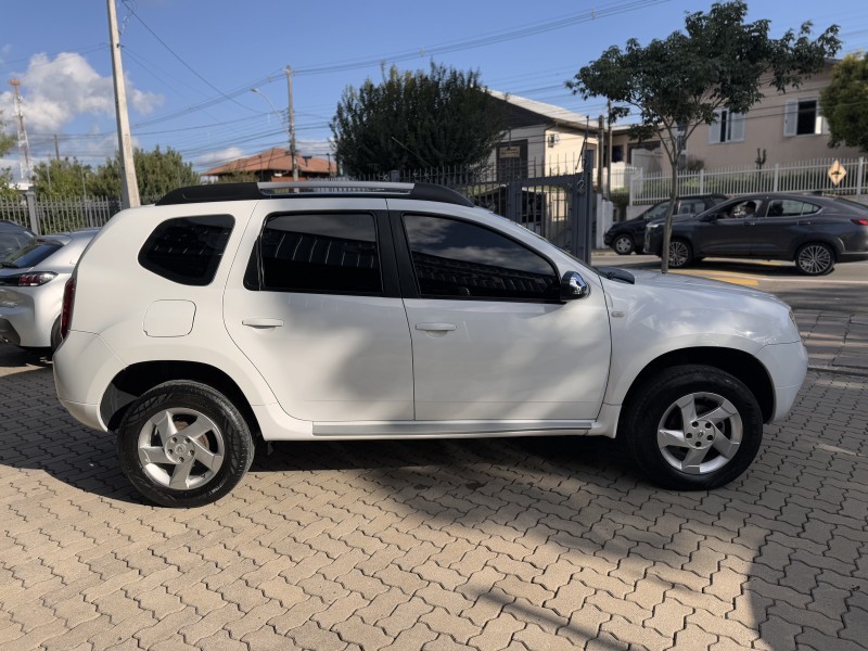 DUSTER 1.6 DYNAMIQUE 4X2 16V FLEX 4P MANUAL - 2015 - BENTO GONçALVES