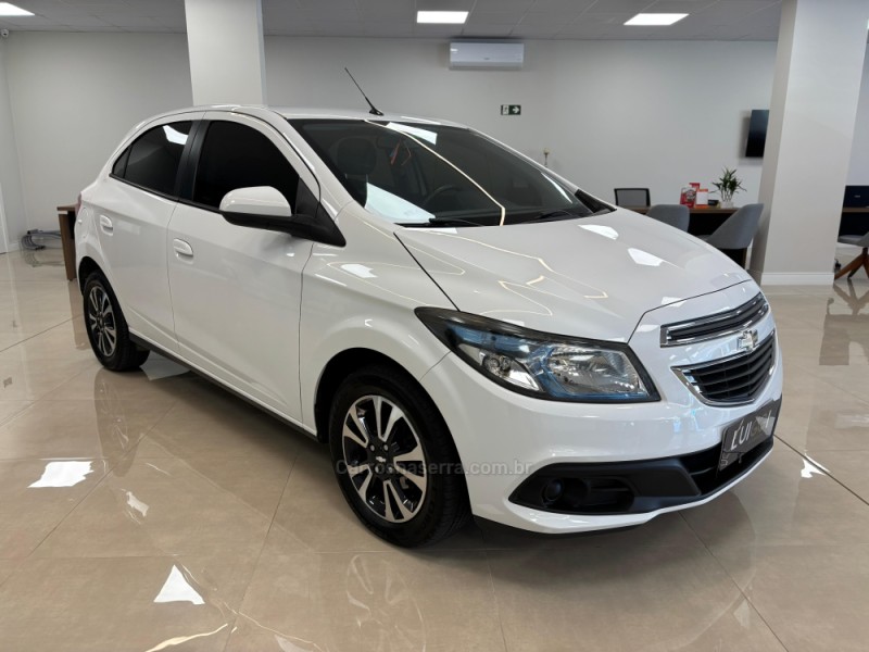 ONIX 1.4 MPFI LT 8V FLEX 4P MANUAL - 2014 - CARLOS BARBOSA