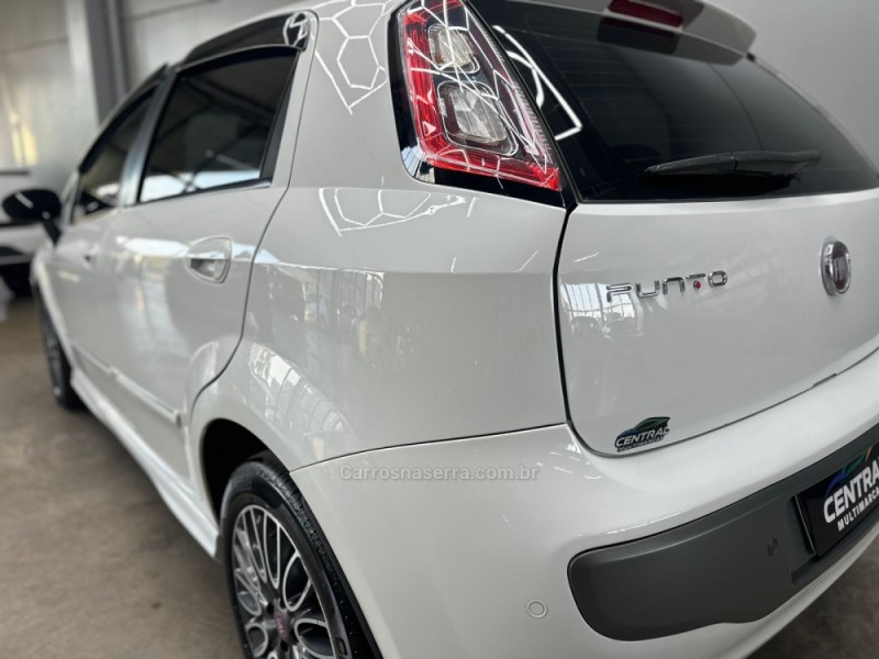 PUNTO 1.8 SPORTING 16V FLEX 4P AUTOMATIZADO - 2013 - VACARIA