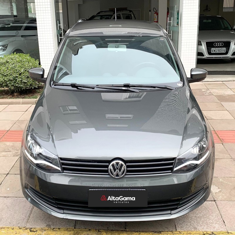 VOYAGE 1.0 MI 8V FLEX 4P MANUAL - 2013 - FLORES DA CUNHA