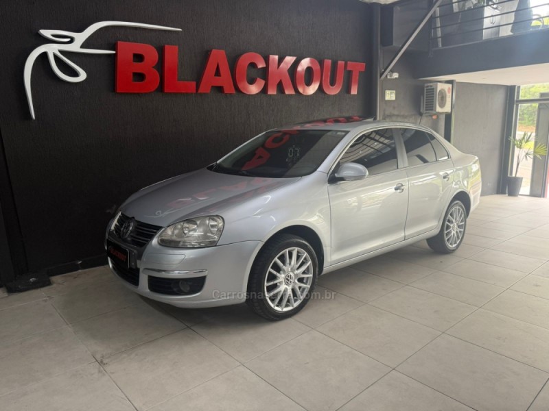 JETTA 2.5 I 20V 150CV GASOLINA 4P TIPTRONIC - 2007 - CAMPO BOM