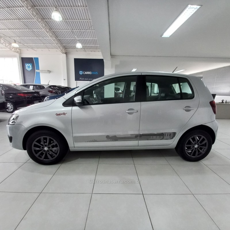 FOX 1.6 MI ROCK IN RIO 8V FLEX 4P MANUAL - 2014 - SANTA CRUZ DO SUL