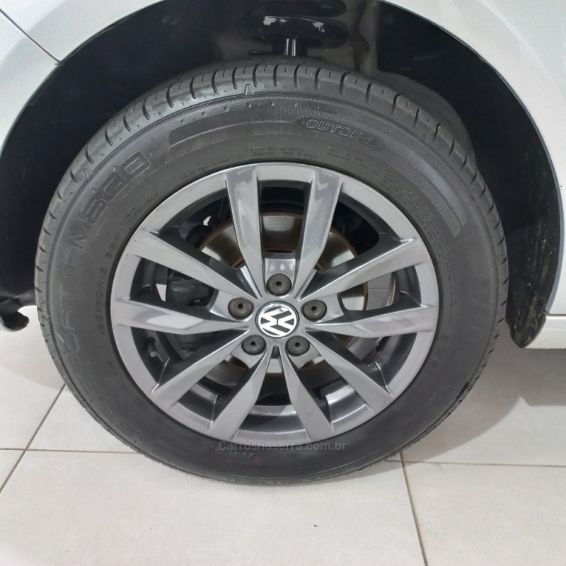 FOX 1.6 MI ROCK IN RIO 8V FLEX 4P MANUAL - 2014 - SANTA CRUZ DO SUL