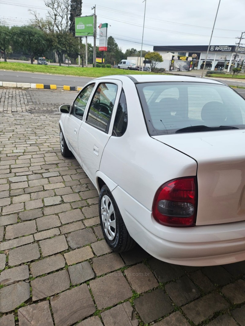 CORSA 1.6 MPFI CLASSIC SEDAN 8V GASOLINA 4P MANUAL - 2007 - VERANóPOLIS