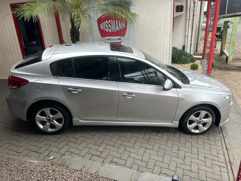 CRUZE 1.8 LTZ 16V FLEX 4P AUTOMÁTICO - 2014 - TRêS COROAS