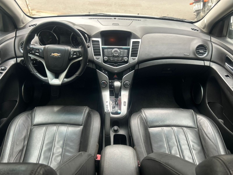 CRUZE 1.8 LTZ 16V FLEX 4P AUTOMÁTICO - 2014 - TRêS COROAS