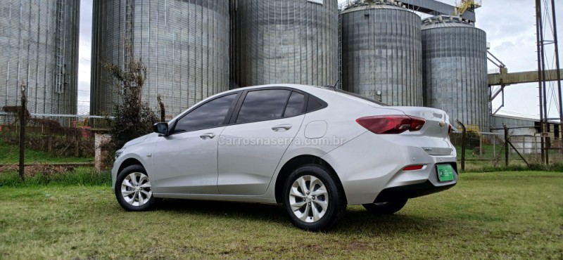 ONIX 1.0	LT PLUS 8V TURBO FLEX 4P AUTOMÁTICO - 2023 - VACARIA