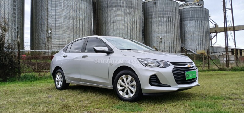 ONIX 1.0	LT PLUS 8V TURBO FLEX 4P AUTOMÁTICO - 2023 - VACARIA