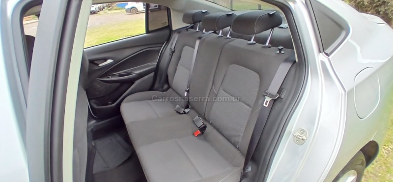 ONIX 1.0	LT PLUS 8V TURBO FLEX 4P AUTOMÁTICO - 2023 - VACARIA