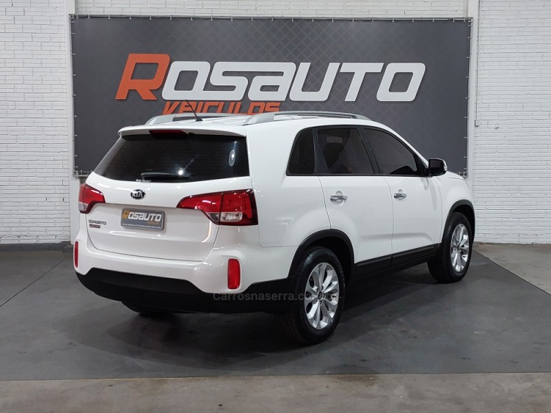 SORENTO 2.4 EX 4X2 16V GASOLINA 4P AUTOMÁTICO - 2014 - VENâNCIO AIRES