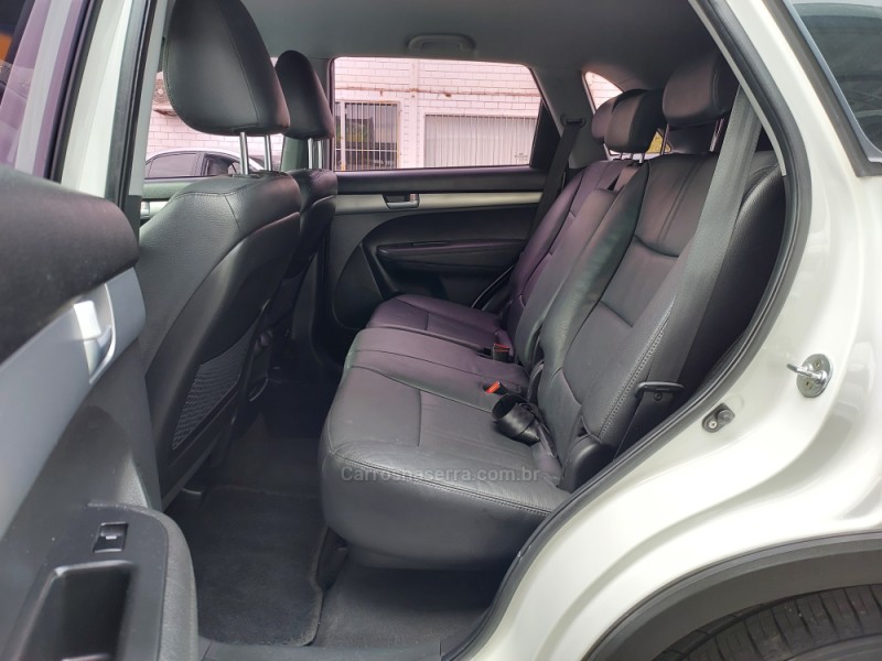 SORENTO 2.4 EX 4X2 16V GASOLINA 4P AUTOMÁTICO - 2014 - VENâNCIO AIRES