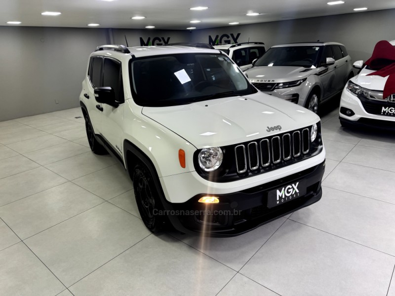 RENEGADE 1.8 16V FLEX 4P MANUAL - 2017 - PORTO ALEGRE