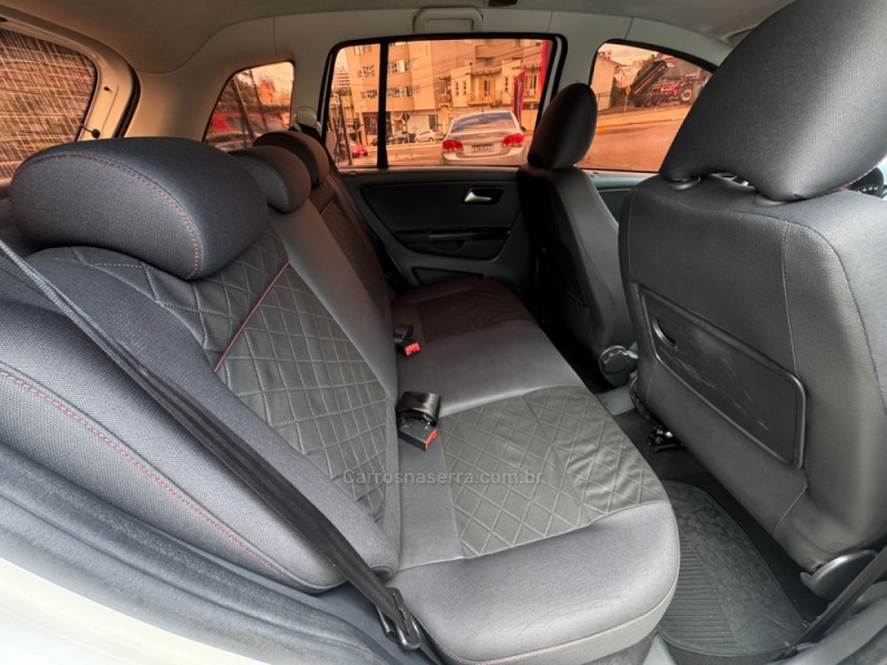 SPACEFOX 1.6 MI SPORTLINE 8V FLEX 4P MANUAL - 2013 - TAPEJARA