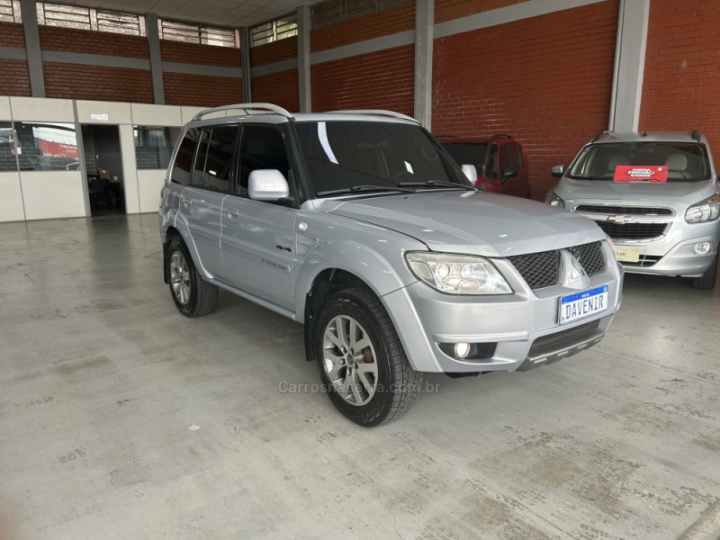 pajero tr4 2.0 4x4 16v 140cv flex 4p automatico 2014 taquara