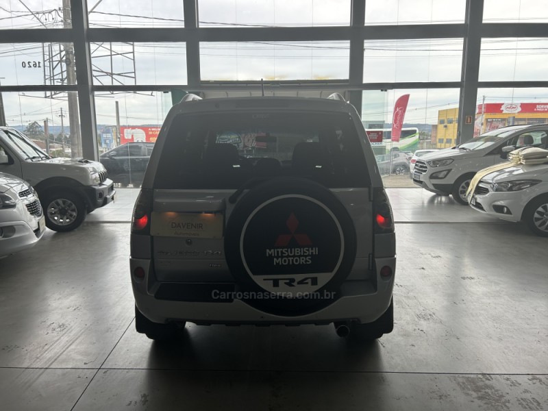PAJERO TR4 2.0 4X4 16V 140CV FLEX 4P AUTOMÁTICO - 2014 - TAQUARA