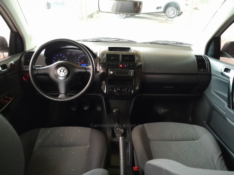 POLO 1.6 MI 8V FLEX 4P MANUAL - 2006 - VERANóPOLIS