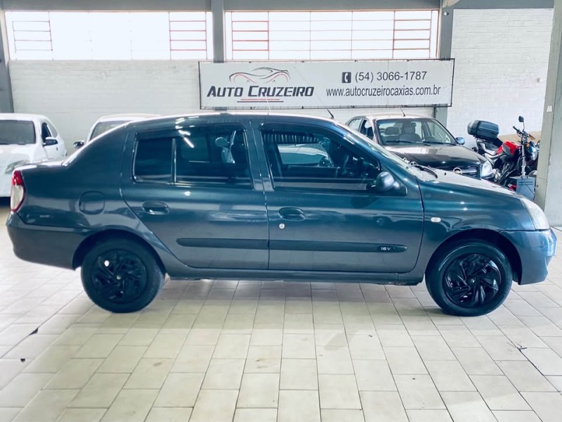 CLIO 1.0 EXPRESSION SEDAN 16V FLEX 4P MANUAL - 2006 - CAXIAS DO SUL