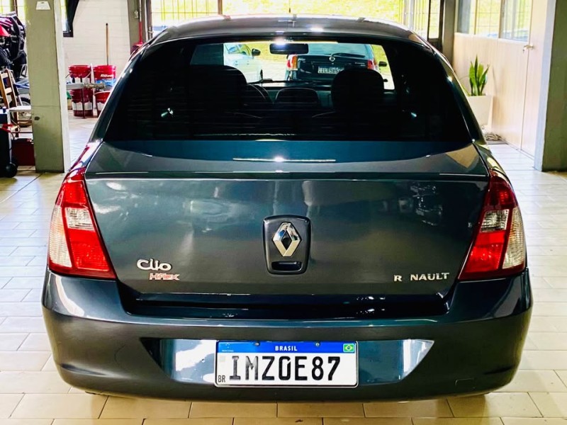 CLIO 1.0 EXPRESSION SEDAN 16V FLEX 4P MANUAL - 2006 - CAXIAS DO SUL
