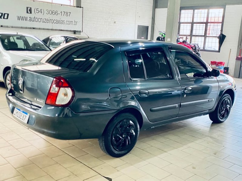 CLIO 1.0 EXPRESSION SEDAN 16V FLEX 4P MANUAL - 2006 - CAXIAS DO SUL