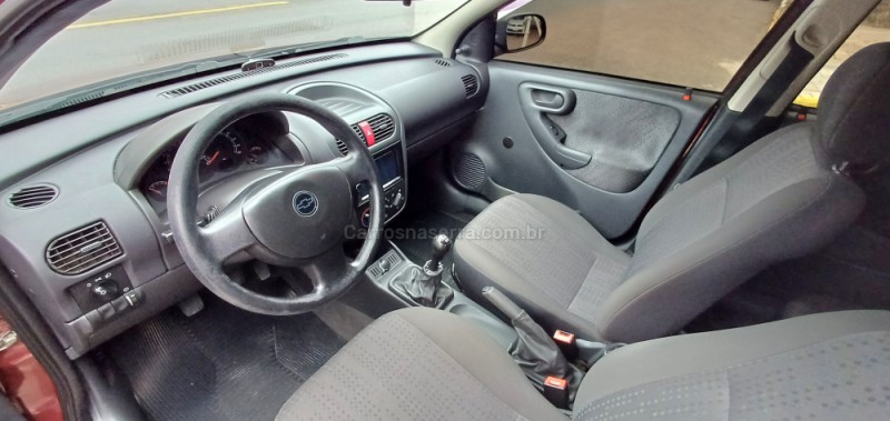 CORSA 1.4 MPFI MAXX 8V FLEX 4P MANUAL - 2011 - FARROUPILHA