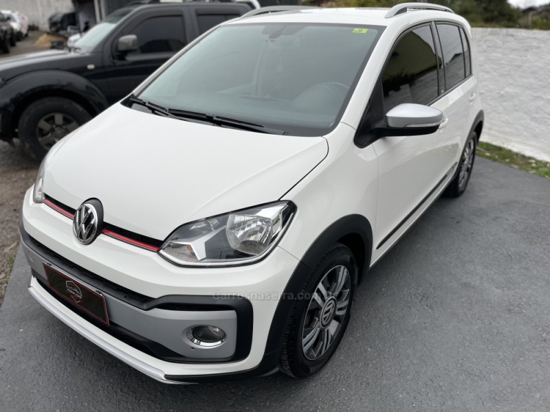 UP 1.0 TSI CROSS 12V FLEX 4P MANUAL - 2018 - CAXIAS DO SUL