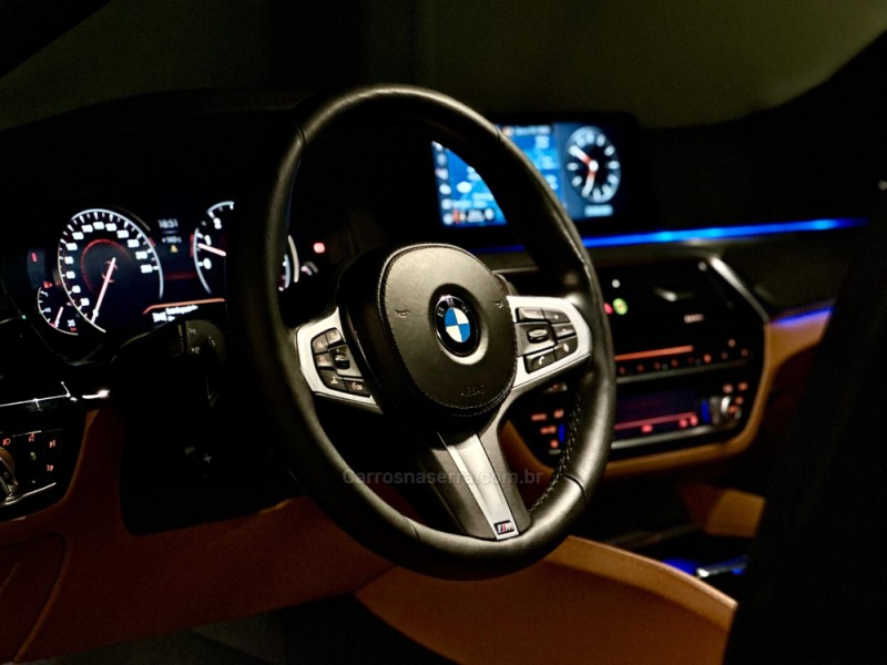 540I 3.0 M SPORT 24V 340CV GASOLINA 4P AUTOMÁTICO - 2019 - CAXIAS DO SUL