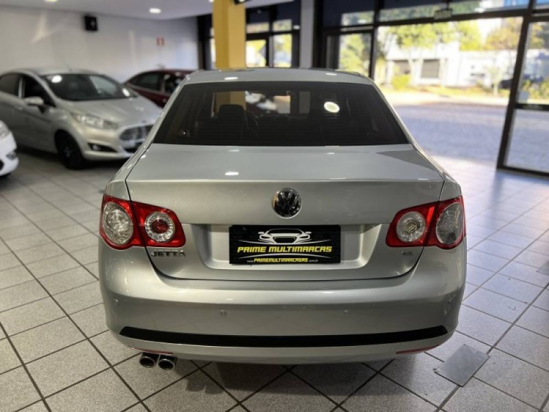 JETTA 2.5 I 20V 170CV GASOLINA 4P TIPTRONIC - 2008 - CAXIAS DO SUL