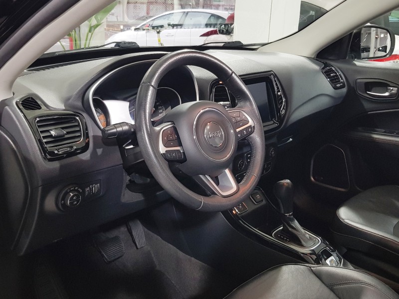 COMPASS 2.0 16V FLEX LIMITED AUTOMÁTICO - 2018 - CAXIAS DO SUL