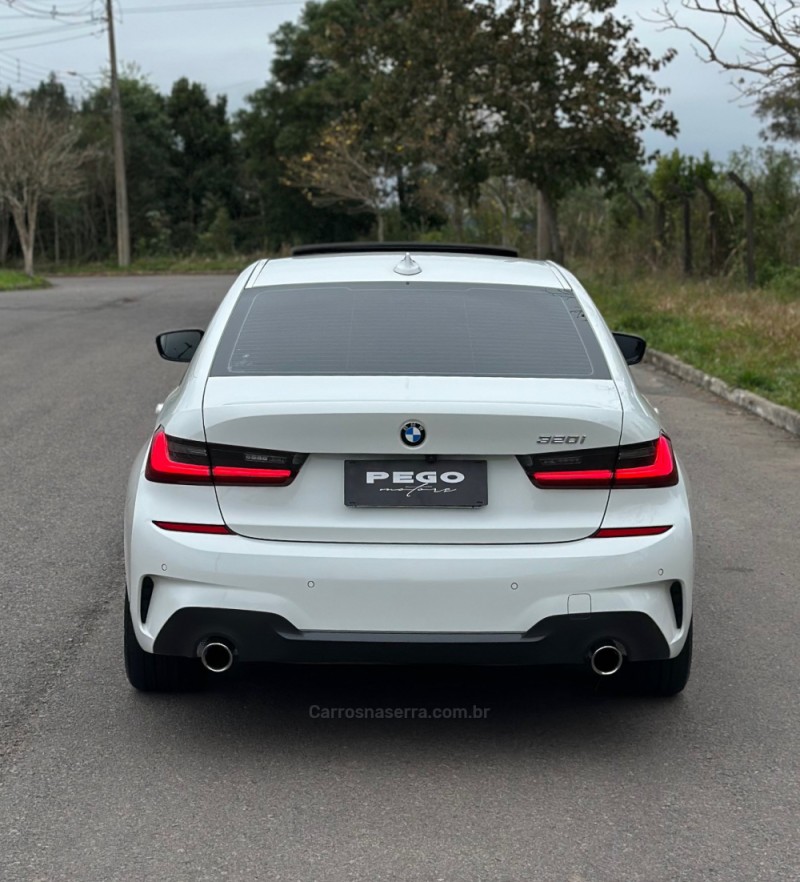 320I 2.0 M SPORT 16V TURBO ACTIVEFLEX 4P AUTOMÁTICO - 2022 - BENTO GONçALVES
