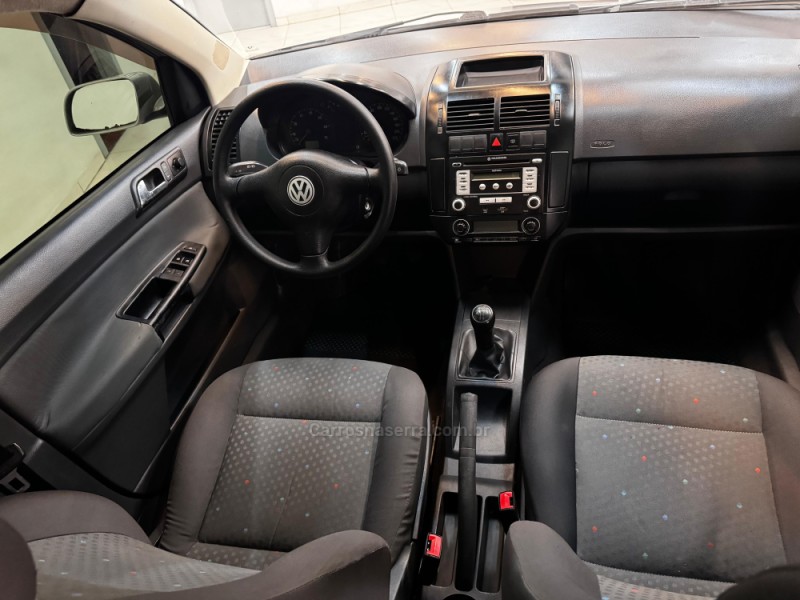 POLO 1.6 MI 8V FLEX 4P MANUAL - 2006 - BOM RETIRO DO SUL