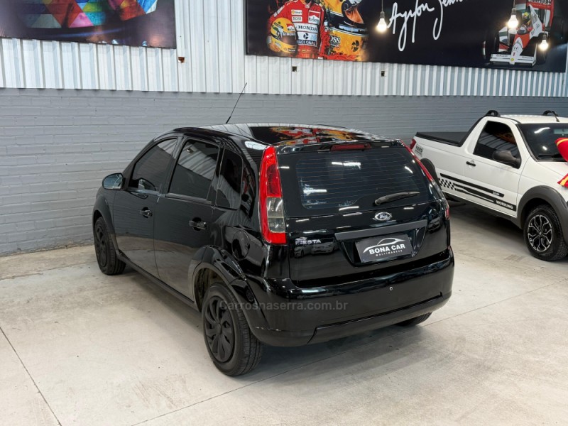 FIESTA 1.0 MPI 8V GASOLINA 4P MANUAL - 2014 - CAXIAS DO SUL