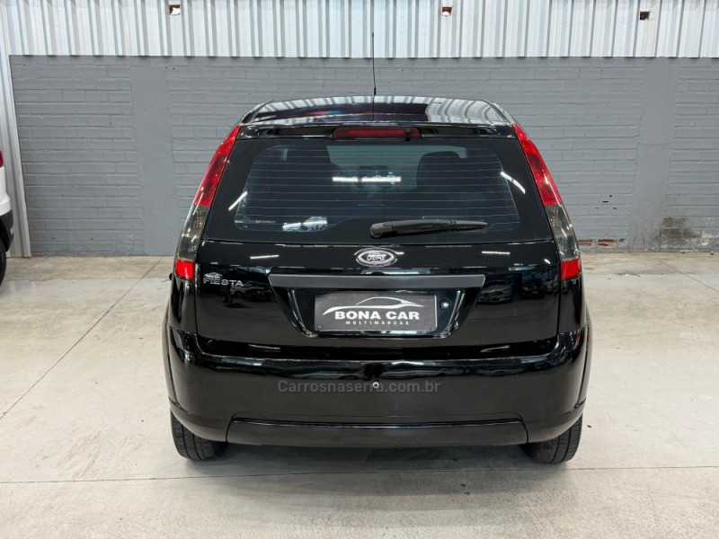 FIESTA 1.0 MPI 8V GASOLINA 4P MANUAL - 2014 - CAXIAS DO SUL