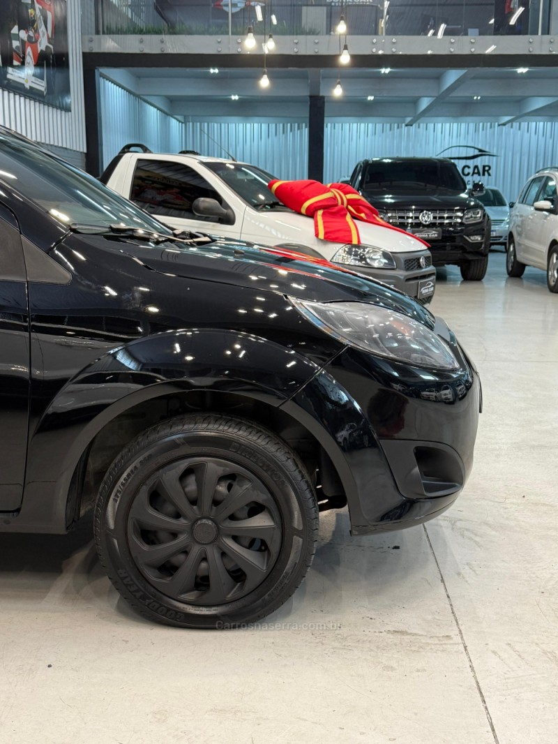 FIESTA 1.0 MPI 8V GASOLINA 4P MANUAL - 2014 - CAXIAS DO SUL