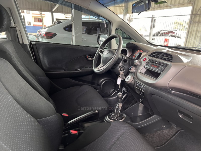 FIT 1.4 LXL 8V FLEX 4P MANUAL - 2010 - BOM PRINCíPIO