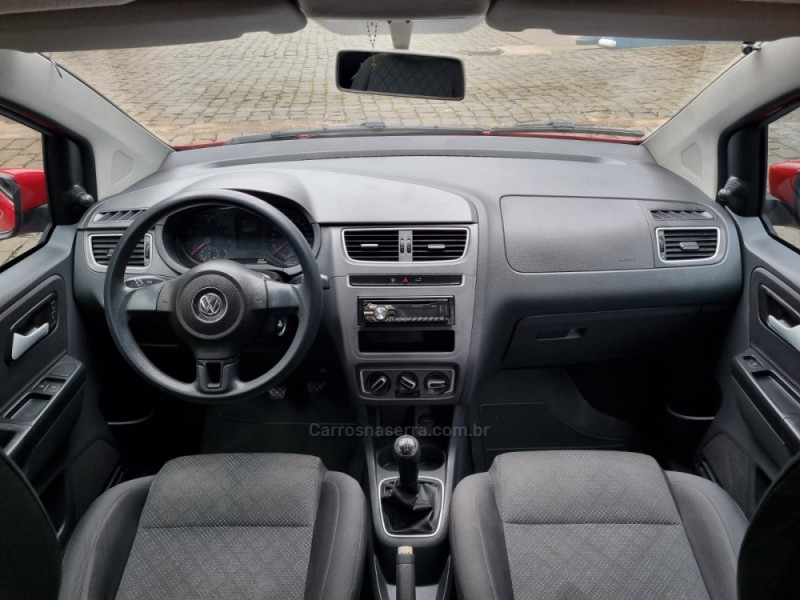 FOX 1.6 MI 8V FLEX 4P MANUAL - 2014 - VACARIA