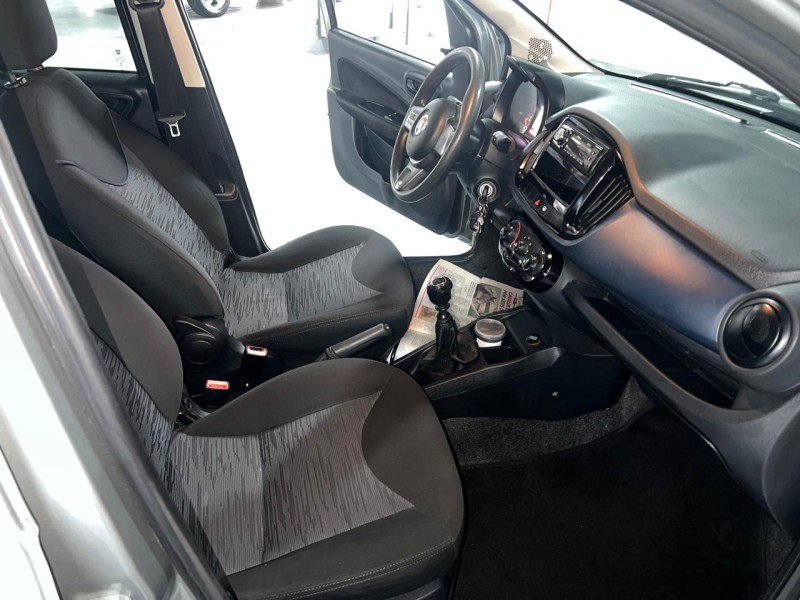 UNO 1.0 EVO ATTRACTIVE 8V FLEX 4P MANUAL - 2016 - CAXIAS DO SUL