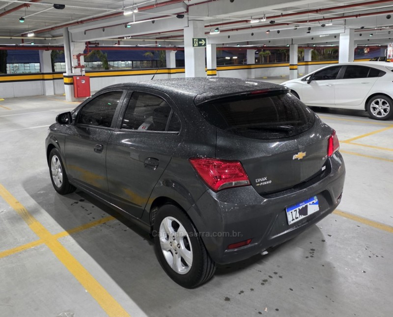 ONIX 1.4 MPFI LT 8V FLEX 4P MANUAL - 2019 - CAXIAS DO SUL