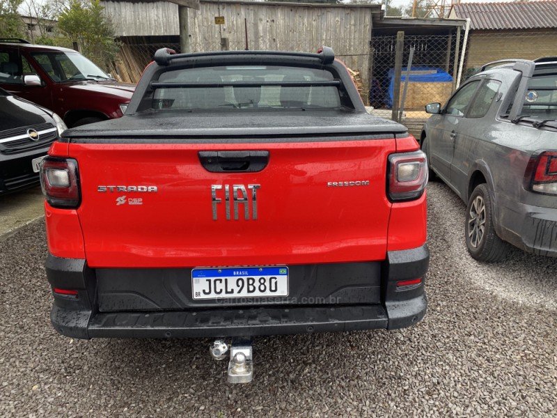 STRADA 1.4 EVO FREEDOM CD 8V FLEX 4P MANUAL - 2024 - CAXIAS DO SUL