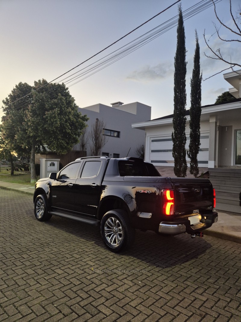 S10 2.8 HIGH COUNTRY 4X4 CD 16V TURBO DIESEL 4P AUTOMÁTICO