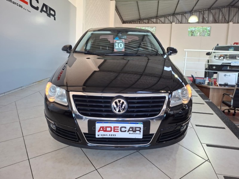 PASSAT 2.0 FSI COMFORTLINE 16V TURBO GASOLINA 4P TIPTRONIC - 2010 - FARROUPILHA