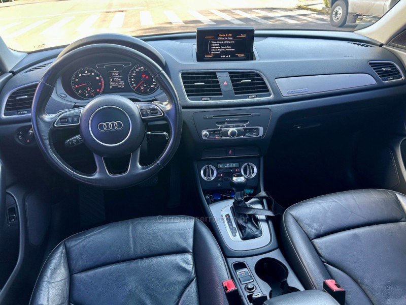 Q3 2.0 TFSI AMBIENTE QUATTRO 4P GASOLINA S TRONIC - 2015 - GUAPORé