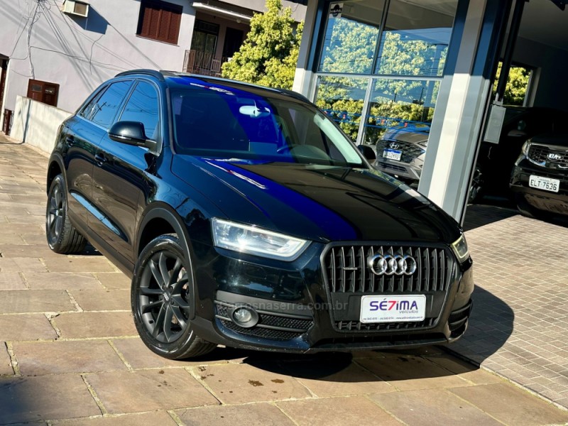 Q3 2.0 TFSI AMBIENTE QUATTRO 4P GASOLINA S TRONIC - 2015 - GUAPORé